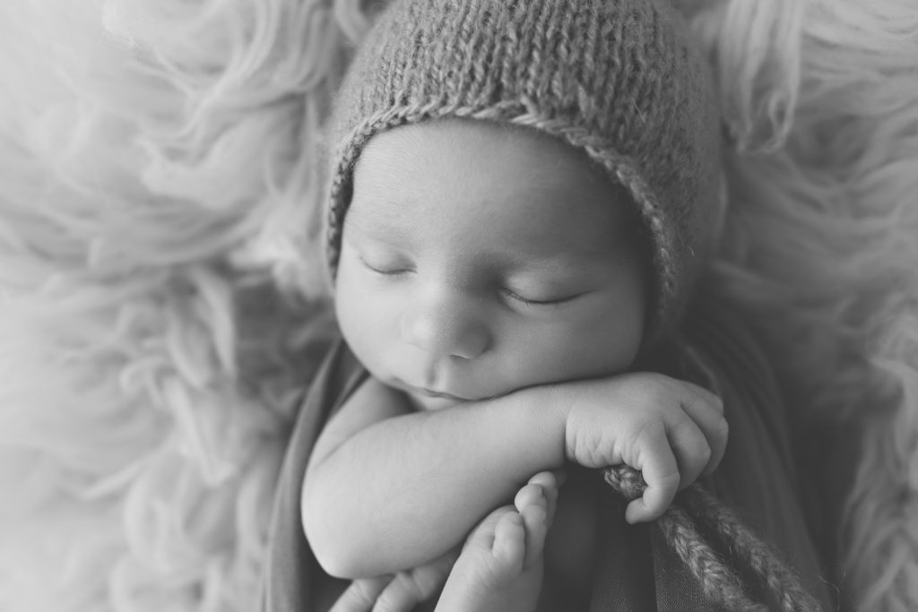 gta-durham-toronto-oshawa-newbornphotographer-newbornphotography-babyboy-cream-infertility-cest-lamour-photography-bonnet-wrap-blackandwhite