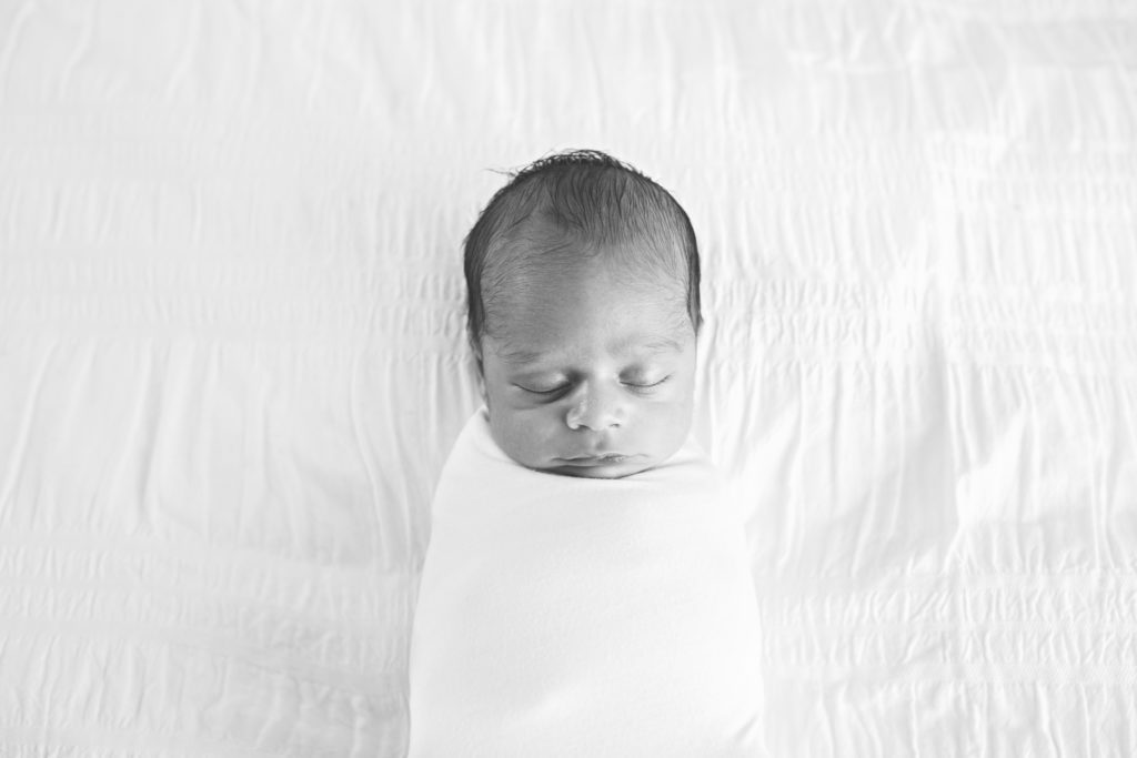 Oshawa Newborn Photography - Oshawa Newborn Photographer - Newborn- cutebabypictures-white-simple-framily-durhamphotographer-torontobabyphotographer-27