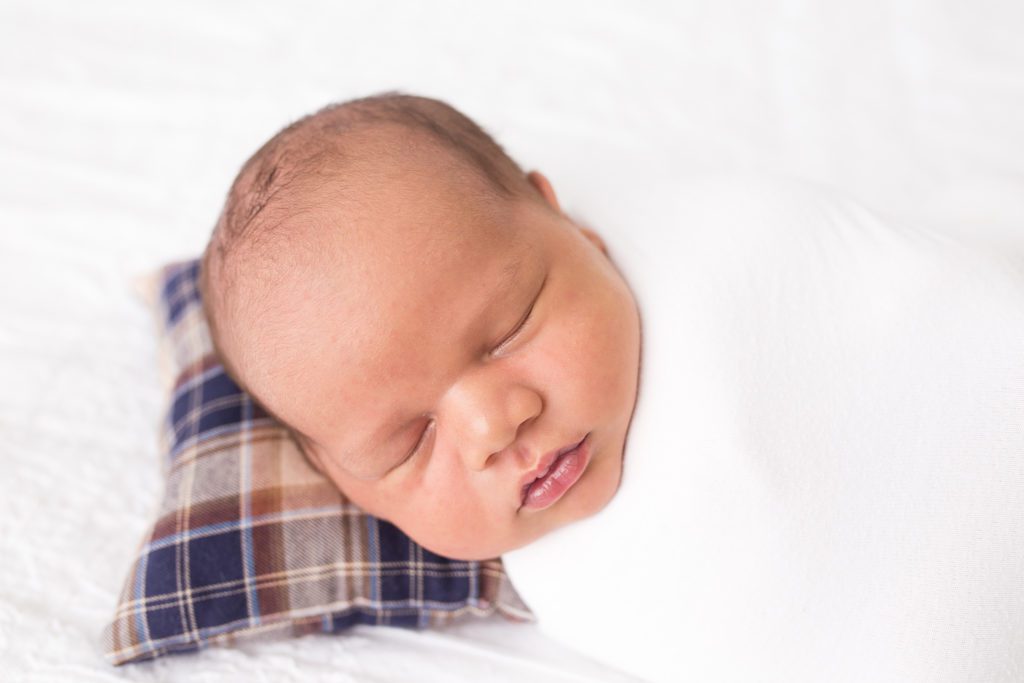 Newborn- baby-cute-oshawa-newborn-photography-photographer